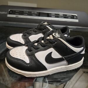 Kids Black and White Skate Shoes - Nike